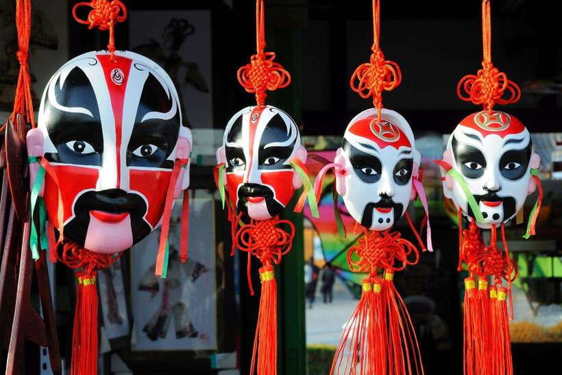 Beijing: Must-See Peking Opera at Liyuan Theatre Ticket - Should you book this Liyuan Theatre Peking Opera ticket?