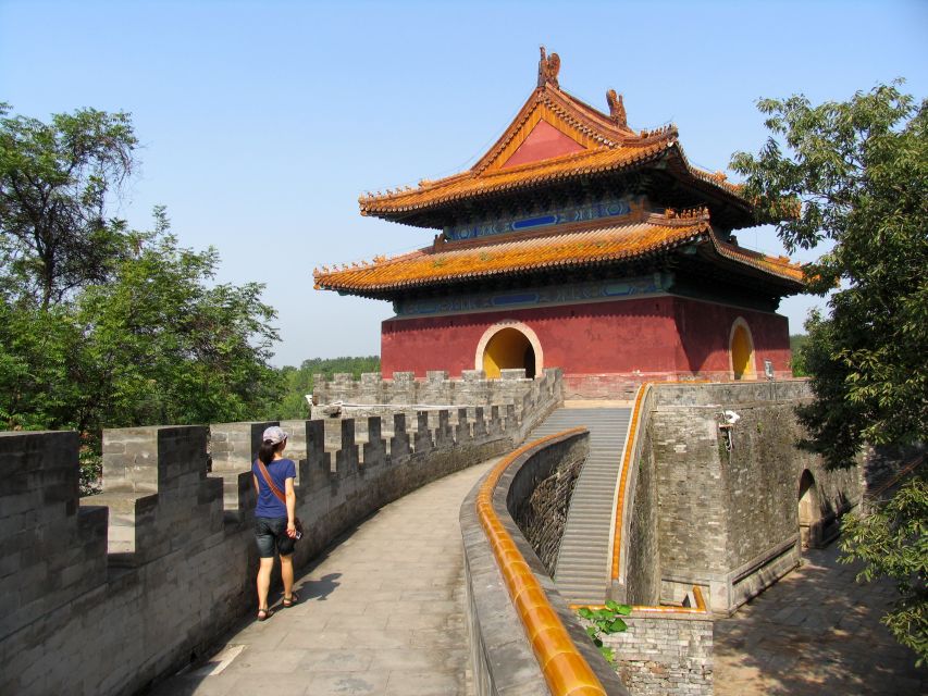 Beijing: Mutianyu Great Wall and Ming Tombs Private Tour - Sacred Way Options: Statues, Ceremony, and Your Tempo