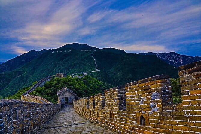 Beijing Mutianyu Great Wall Bus Tour - Descend, Rest, and Then Head Back