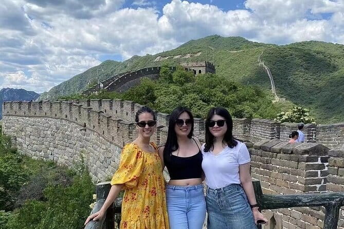 Beijing Mutianyu Great Wall Layover Tour & Private Transfer - Driver and guide support: saving time when language is the hard part
