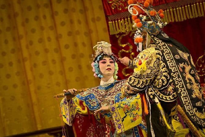 Beijing Opera Show with Tickets & Round-trip Transfers - Changan Grand Theatre: the stage tech is part of the show