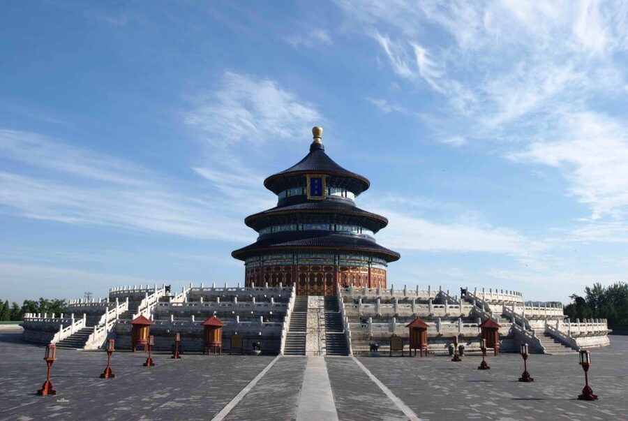 Beijing Private City Trip Including Lunch - Silk museum stop en route: small time, big context