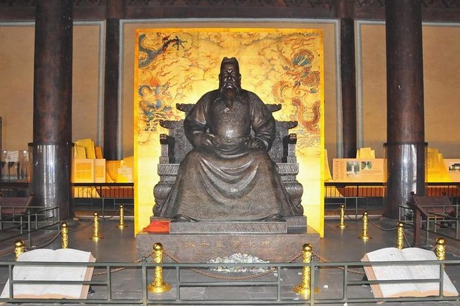 Beijing Private Day Tour: Mutianyu Great Wall and Changling Tomb - Timing, Meeting Points, and How to Avoid Losing Time