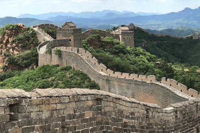 Beijing Private English Driving Tour to Jinshanling Great Wall - The 10-mile wall hike: what to expect on the ground