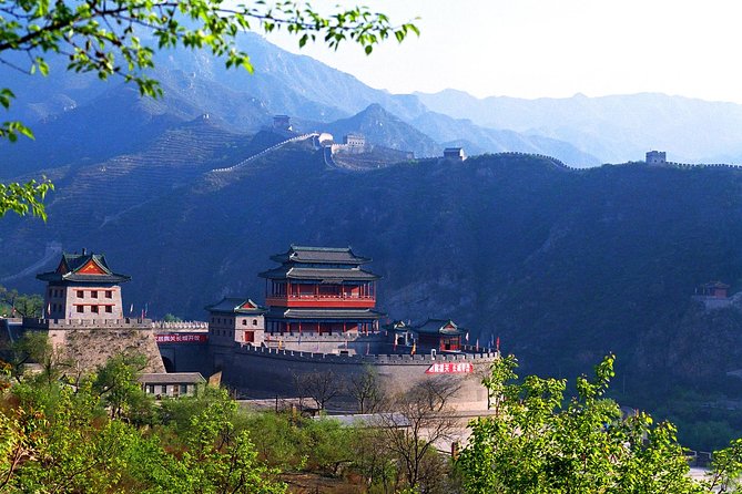 Beijing Private Great Wall Tour to Juyongguan and Badaling with Cable Car Ride - Badaling Great Wall by cable car: what your hike time really buys