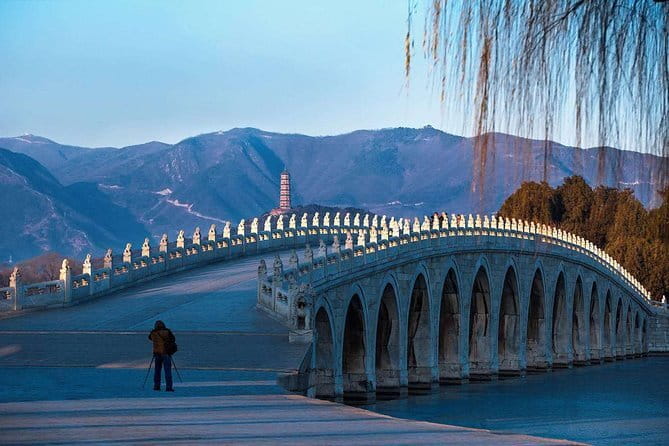 Beijing Private Layover Tour: Mutianyu Great Wall & Summer palace - Summer Palace at Yiheyuan: gardens and imperial scenes in 2 hours