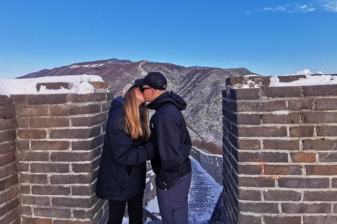 Beijing Private Mutianyu Great Wall Tour with English Driver - Photo Help and the Driver Advantage (When English Level Varies)