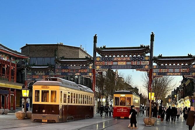 Beijing Private Night Tour with English speaking driver - Ghost Street and the red lantern look