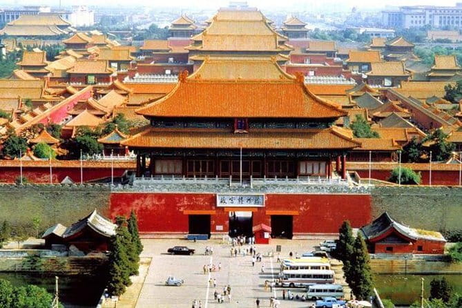 Beijing Private Tour: Forbidden City, Tiananmen & Summer Palace - Summer Palace in the afternoon light, garden scenes that slow you down