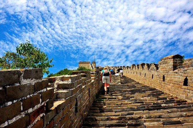 Beijing Private Tour to Huaibei Ski Resort and Mutianyu Great Wall with Lunch - Cable car vs chair lift and toboggan: choosing your comfort level