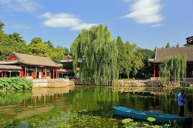 Beijing Private Tour to Temple of Heaven, Panda House and Summer Palace - Panda House morning: why starting early helps