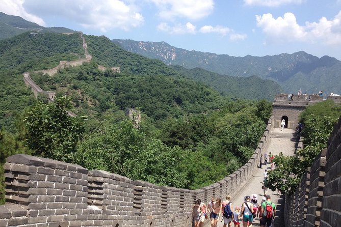 Beijing Private Transfer to Jinshanling or Simatai Great Wall - Pacing, overtime, and traffic: the stuff that can change your day
