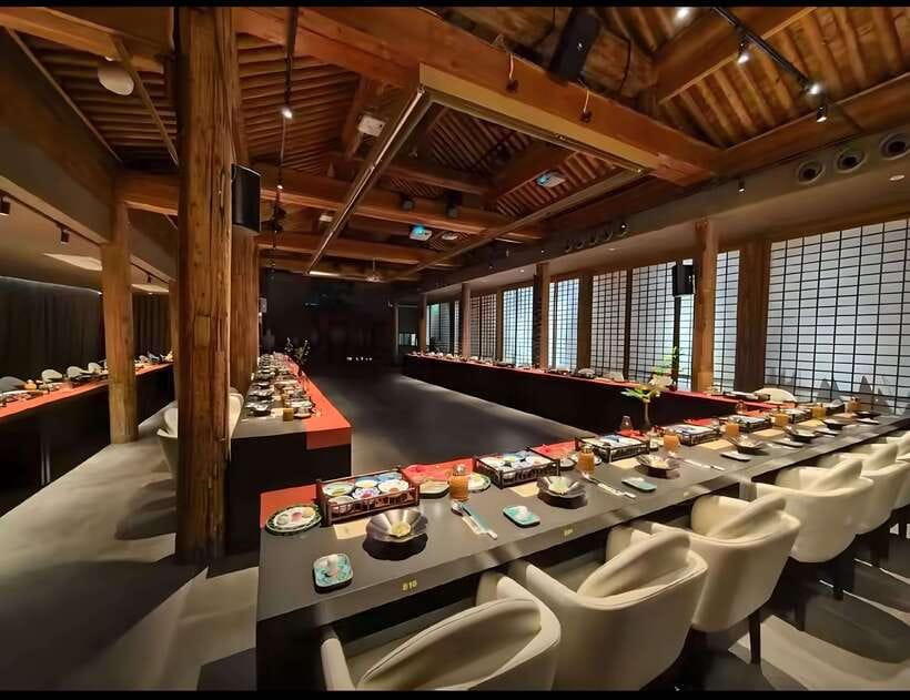 Beijing Royal Dinning Experience with cultural performance - A Courtyard Feast 2 Kilometers from the Forbidden City