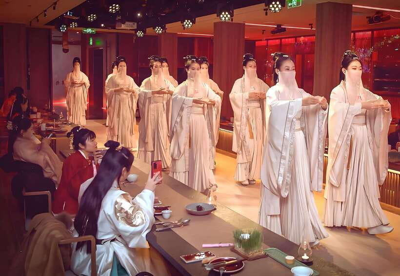 Beijing Royal Dinning Experience with cultural performance - Practical Tips to Make the Experience Smooth