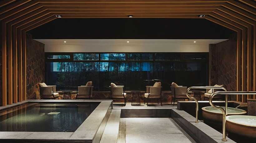 Beijing : SHUIGUO luxury SPA & Recreation Club day ticket - Spa treatments: when massage and hydrotherapy are worth the extra cost