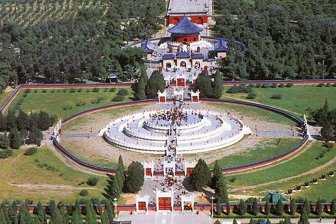 Beijing Street Breakfast Tour with Temple of Heaven and Pearl Market Visit - Temple of Heaven in the morning: UNESCO grounds plus locals doing exercises