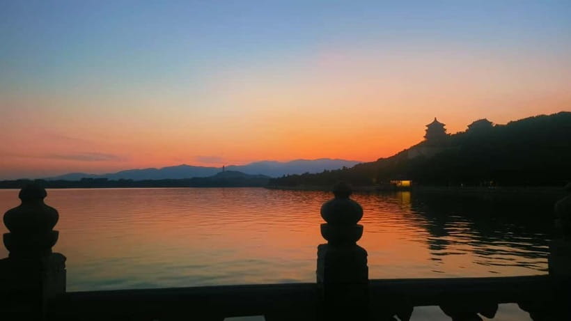Beijing: Summer Palace Highlight Walking Tour - Suzhou Street: the quick win for photos and atmosphere