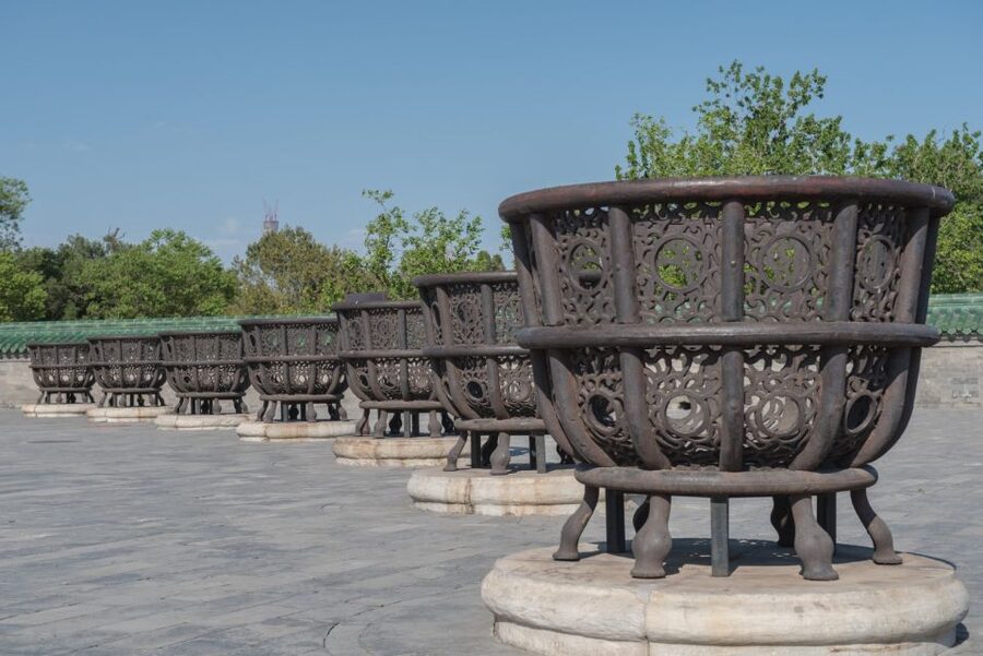 Beijing:Temple of Heaven Private Tour w/Option Show & Dinner - Summer Palace options, including the subway budget plan