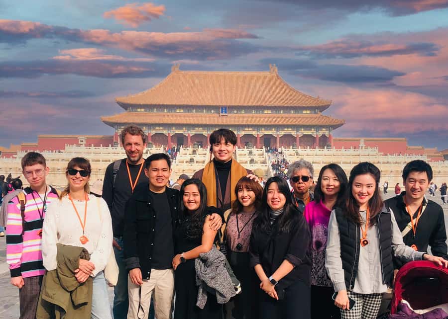Beijing: Tianmen Square, Forbidden City & Royal Museum Tours - Inside the palace gates: what your 3-4 hour loop really covers