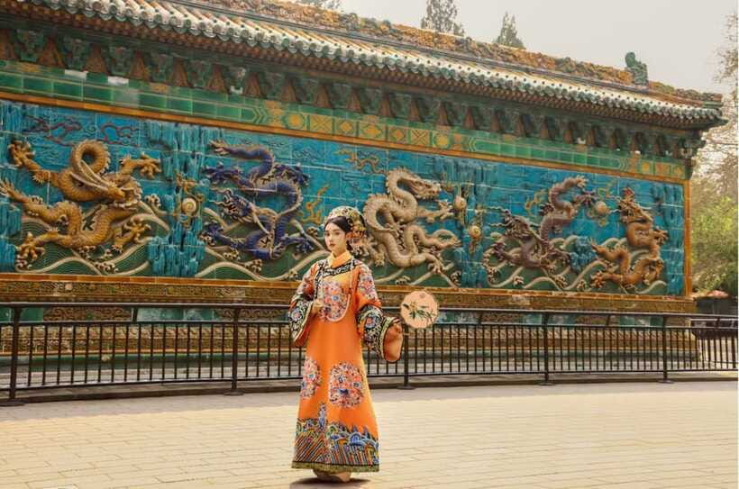 Beijing: Traditional Chinese Costume Makeover & Photo Shoot - Getting the Most Out of Your 35 Digital Shots