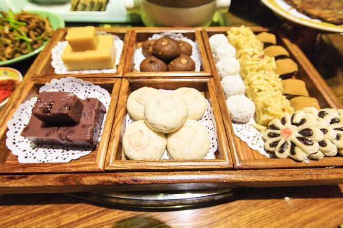 Beijing Walking Food Culture Tour in Hutong and Hidden Places - What is actually included in your $88 dinner tour