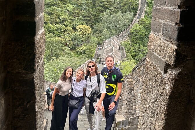 BusDa-Full-Day Bus Trips: Mutianyu, Summer & Old Summer Palaces - Tickets, shuttles, and lunch: how the included parts reduce stress