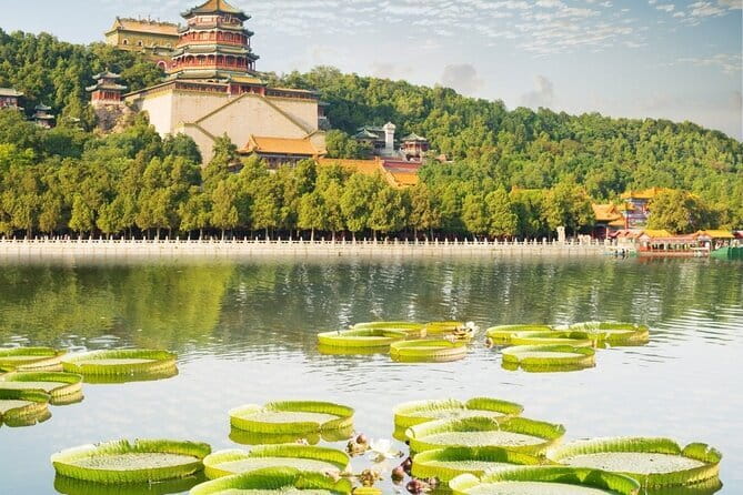 BusDa-Full-Day Bus Trips: Mutianyu, Summer & Old Summer Palaces - Summer Palace (Yiheyuan): imperial gardens by the water