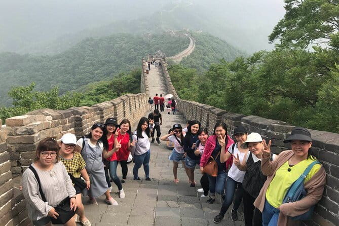 BusDa-Mutianyu Great Wall Sightseeing Full-day Bus Tours - The drive: how to expect an 8-hour day to feel