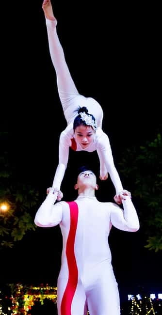 Combination Tour Of Acrobatics And Opera Show Beijing - Key highlights I think matter