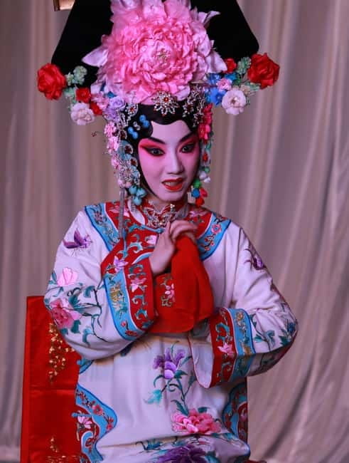 Combination Tour Of Acrobatics And Opera Show Beijing - Practical tips before you go, especially passport details