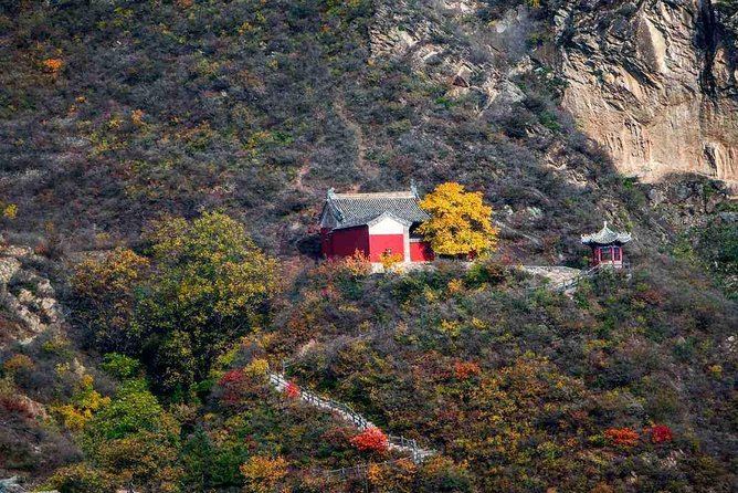 Cuandixia Village Day Trip with Private English Speaking Driver Service - Lunch at a Local Family Restaurant: Simple, Local, and On Your Own