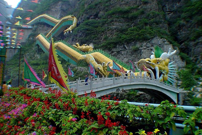 English Speaking Driver Service To Longqing Gorge - Who this trip suits best
