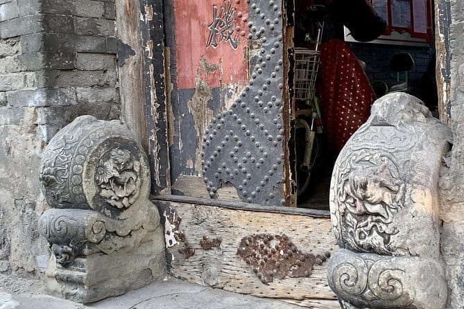 Explore the Hutongs at Houhai Lake area with the imperial afternoon Tea. - Royal Afternoon Tea Meets Houhai Hutong Lanes