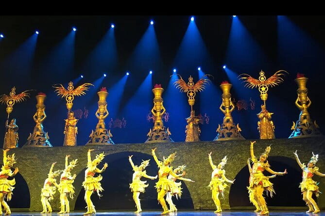 Golden Mask Dynasty Show Discount Tickets of OCT Theatre - The finale with flooded stage effects: plan your expectations