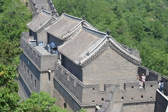 Great Wall of China at Mutianyu Full-Day Private Tour Including Lunch - Lunch day reality: Chinese-style meal included for a reason