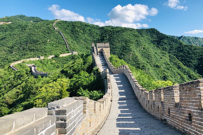 Great Wall Virtual Tour Great for School and Team Building - What You See: Yanshan Mountain Views and a Less Crowded Mutianyu