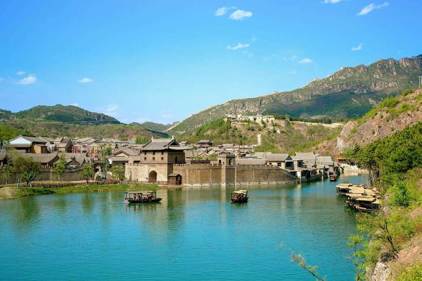 Gubei Water Town Simatai Great Wall Ticket And Options - Hiking logistics: crowds, cable car issues, and pace strategy