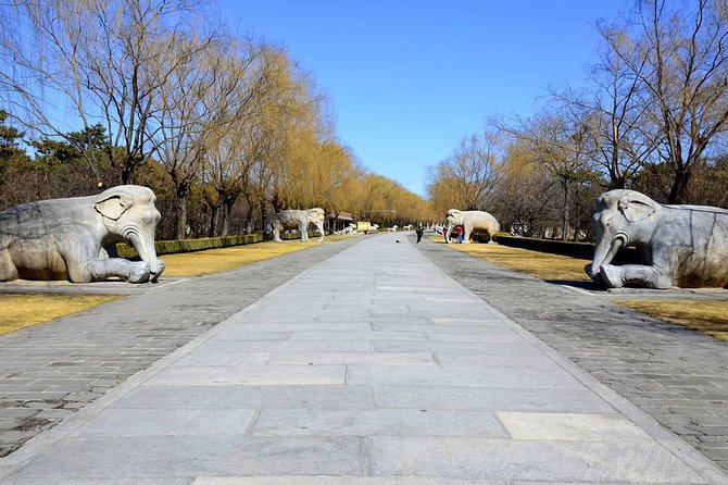 Huanghuacheng Great Wall & Ming Tombs w/ Sacred Way Private Tour - Ming Tombs at Ming Shishan Ling: Ding Tomb and the Sacred Way