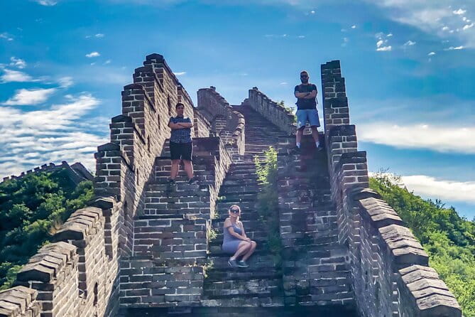 Huanghuacheng Great Wall Picnic Sunset Tour - The sunset picnic setup and included goodies