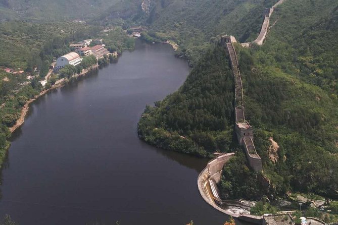 Huanghuacheng Great Wall Private Layover Guided Tour - Private pickup, car comfort, and why parking time matters