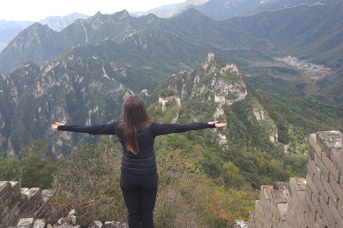 Jiankou Great Wall Hiking to Mutianyu Wall Private Day Tour - Getting started: 7:30 am pickup, private vehicle, and mobile tickets