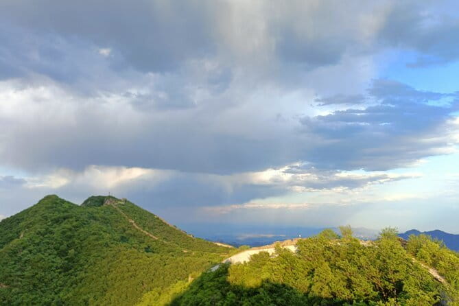 Jiankou Great Wall private guided day tour in English - Hotel pickup and the countryside reset before your hike
