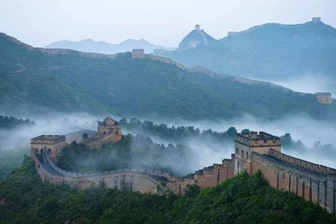 Jinshanling Great Wall Hiking: Guide/Driver Package with Tickets - Jinshanling Great Wall: why this section feels different