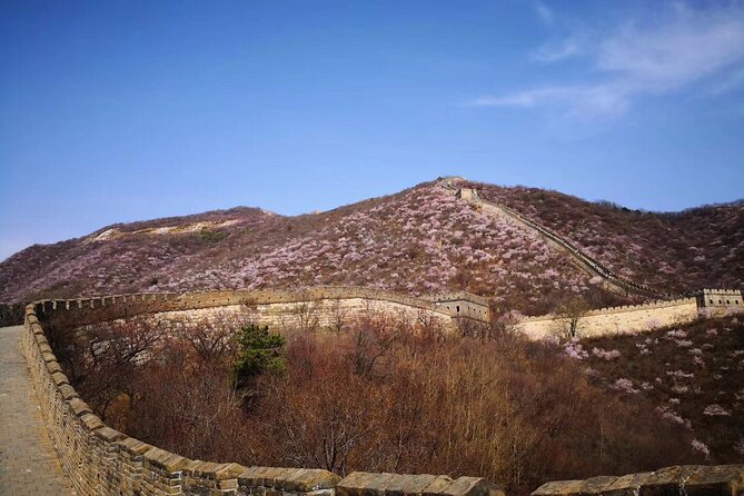 Layover tour roundtrip from Beijing airport to the Great Wall of Mutianyu - What you learn from the guide during the drive
