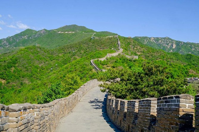 Licensed Private Taxi To MuTianYu Great Wall with Exclusive Gift - Comfort on the Road: Wi-Fi, AC, Bottled Water, and Round-Trip Ease