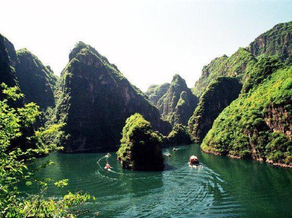 Longqing Gorge Self- Guide Day Trip with English Speaking Driver Service - Key things that make this day trip work