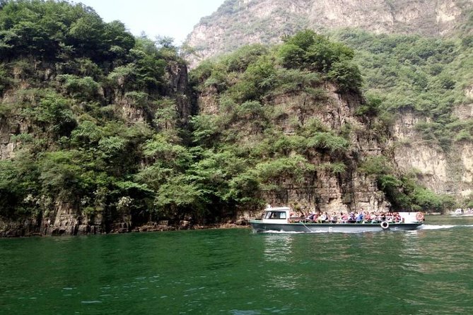 Longqing Gorge Self- Guide Day Trip with English Speaking Driver Service - How much time you should plan inside the gorge