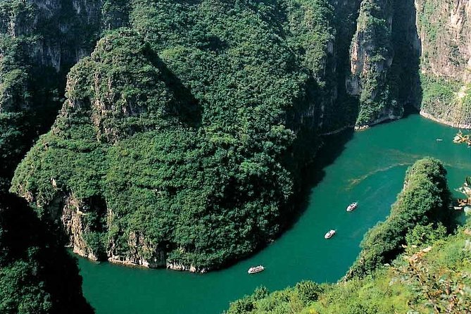Longqingxia Gorge Cruise and Guyaju Cave Dwellings Private Day Tour - Key highlights you should care about