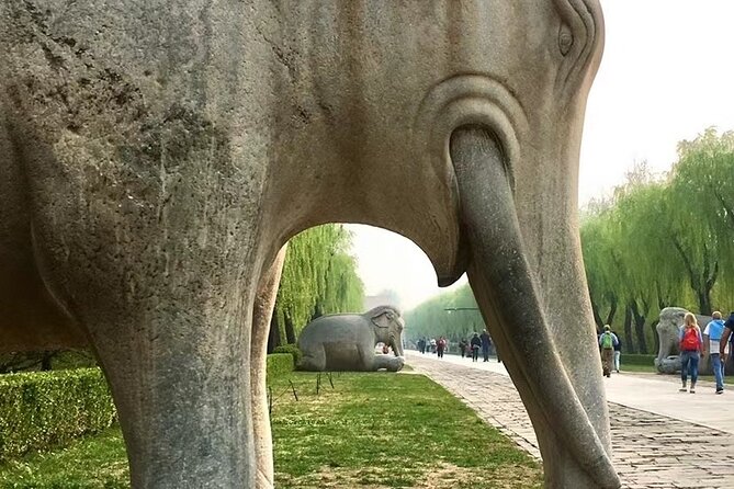 Mutianyu Great Wall and Ming Tombs Private Tour with Options - English support options, and how guides can change the day