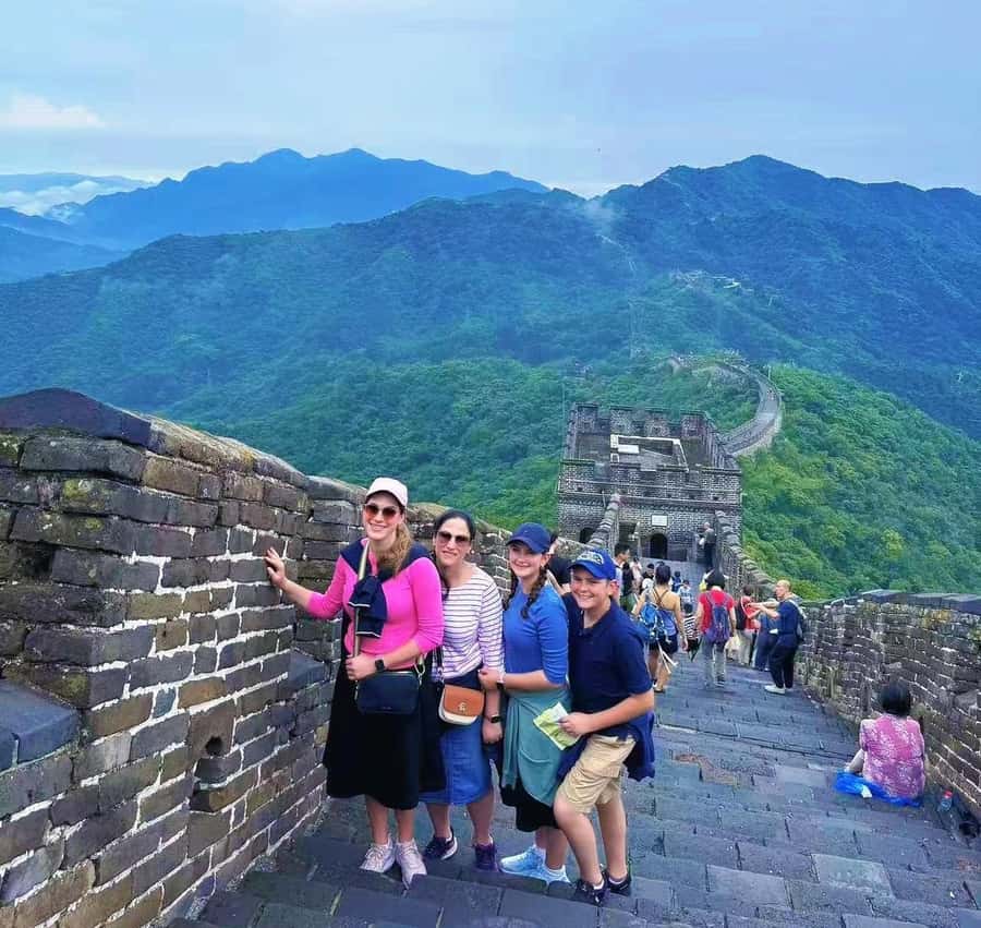 Mutianyu Great Wall Bus Trip+Ticket 7/8/9/10/13/13:30/15:30 - The on-site rhythm: 4 to 5 hours at Mutianyu, with a free shuttle inside